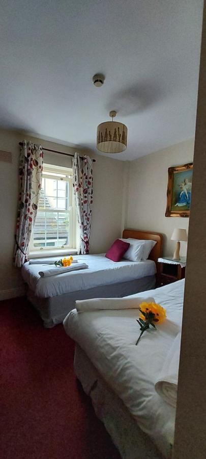 Fennessy'S Hotel Clonmel Room photo